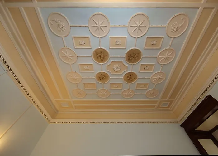 Tibullo Πανσιόν